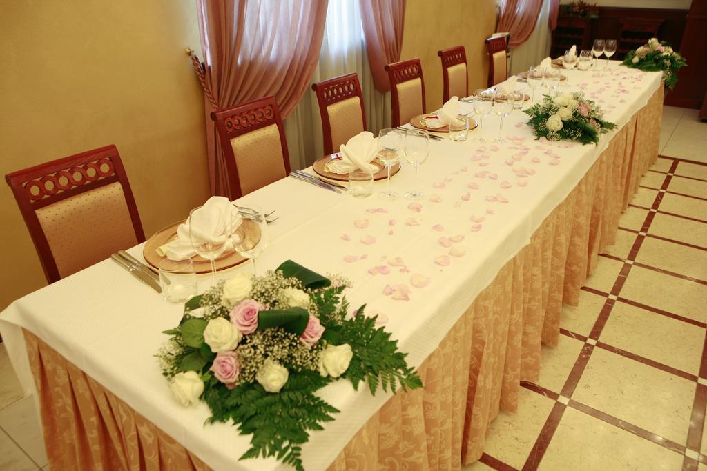 Grand Hotel Del Parco - Bergamo Airport ステッツァーノ エクステリア 写真