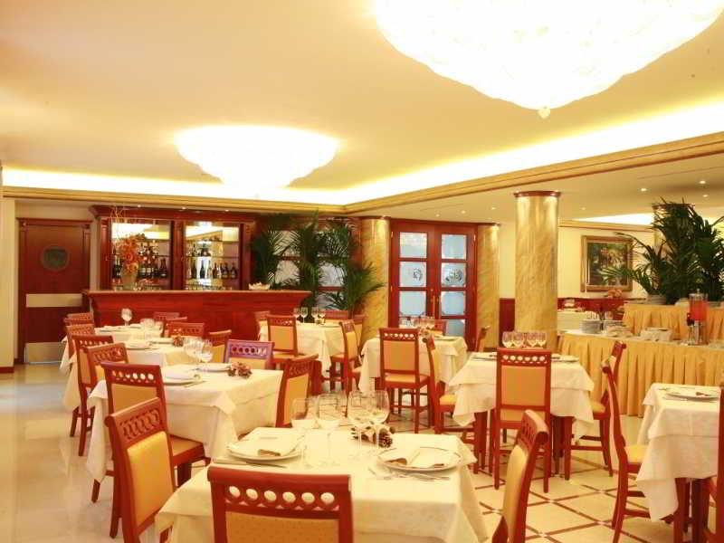 Grand Hotel Del Parco - Bergamo Airport ステッツァーノ エクステリア 写真