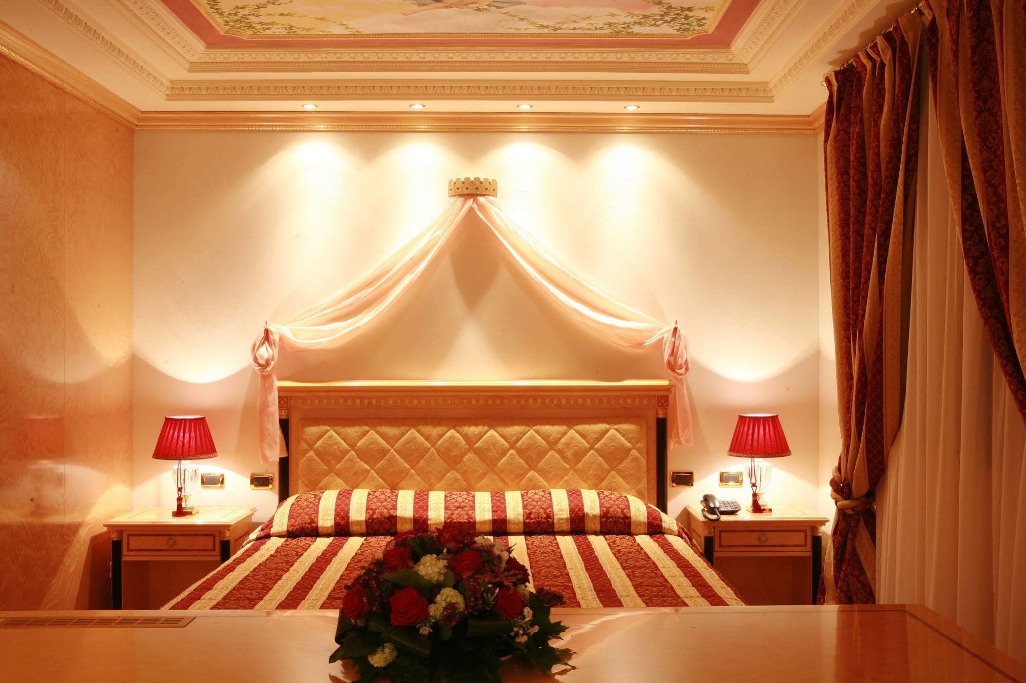 Grand Hotel Del Parco - Bergamo Airport ステッツァーノ エクステリア 写真